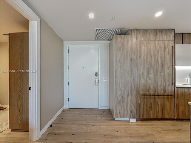 350 Ocean Dr 305N, Key Biscayne, FL 33149