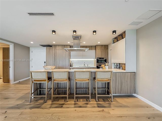 350 Ocean Dr 305N, Key Biscayne, FL 33149