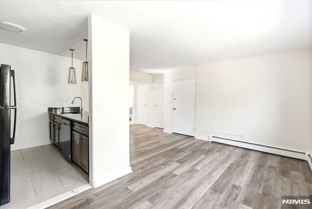 138 Clinton Place 7E, Hackensack, NJ 07601