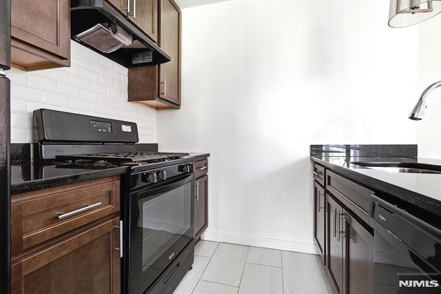 138 Clinton Place 7E, Hackensack, NJ 07601