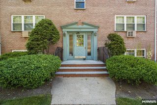 138 Clinton Place 7E, Hackensack, NJ 07601