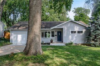 4800 W 76 Street, Prairie Village, KS 66208