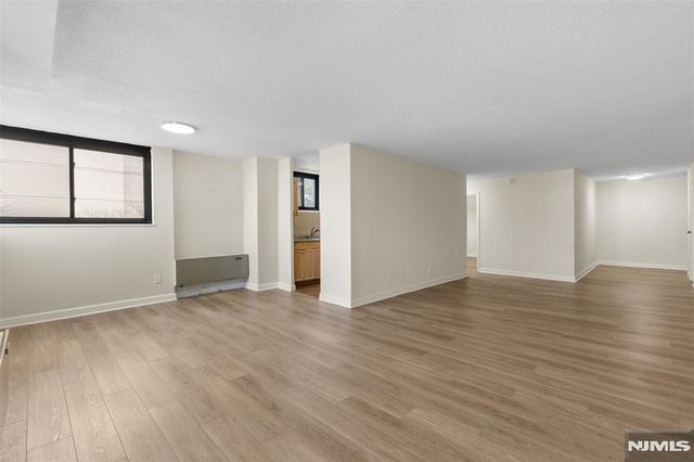 235 Prospect Avenue 2B, Hackensack, NJ 07601