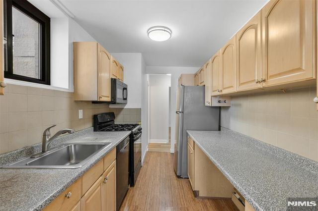 235 Prospect Avenue 2B, Hackensack, NJ 07601