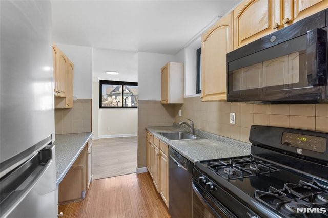 235 Prospect Avenue 2B, Hackensack, NJ 07601