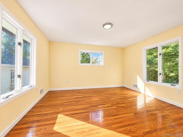 11 Clover Drive, West Nyack, NY 10994
