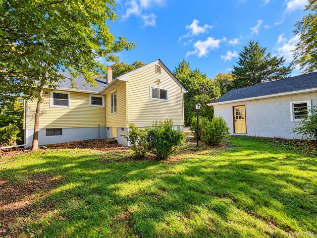 11 Clover Drive, West Nyack, NY 10994