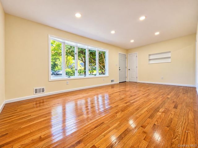 11 Clover Drive, West Nyack, NY 10994