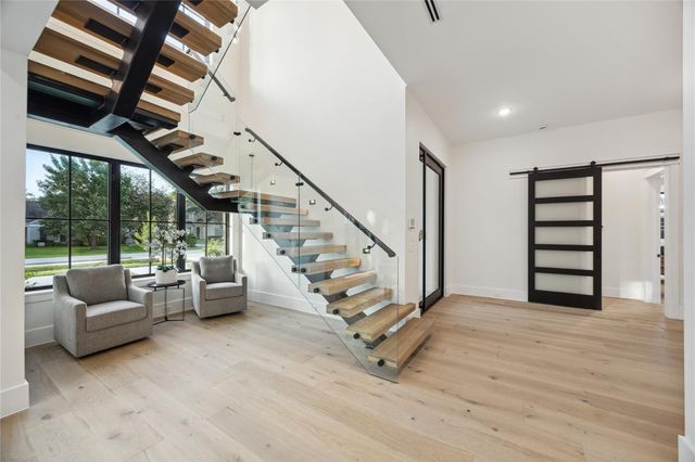 431 W 30th Street, Houston, TX 77018