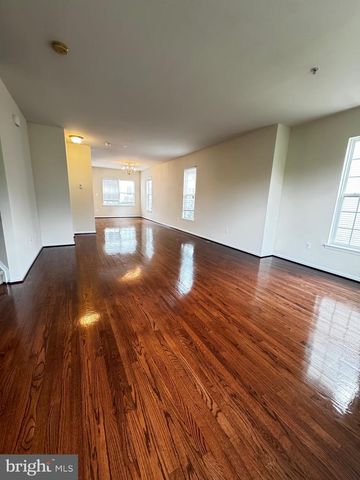 7331 ARCHSINE LN, Laurel, MD 20707