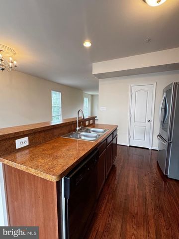 7331 ARCHSINE LN, Laurel, MD 20707