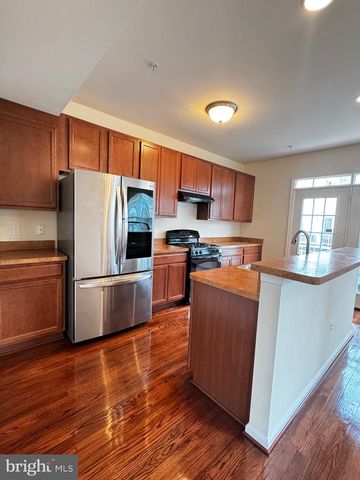 7331 ARCHSINE LN, Laurel, MD 20707