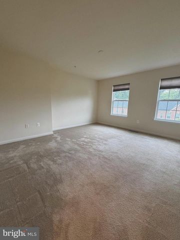 7331 ARCHSINE LN, Laurel, MD 20707