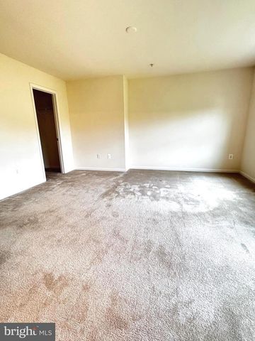 7331 ARCHSINE LN, Laurel, MD 20707