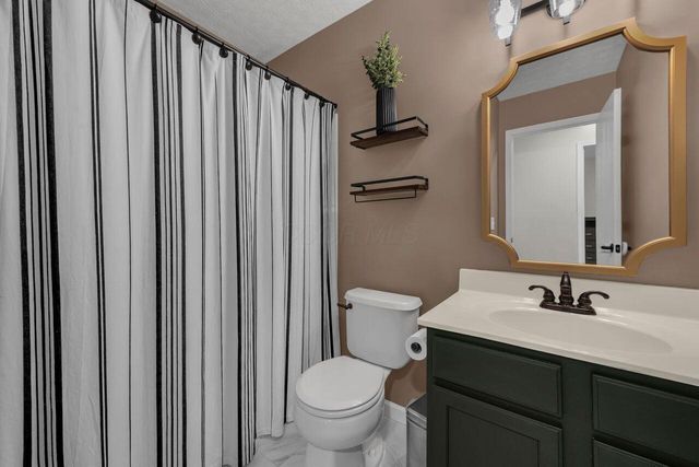 2294 Glencroft Drive, Hilliard, OH 43026