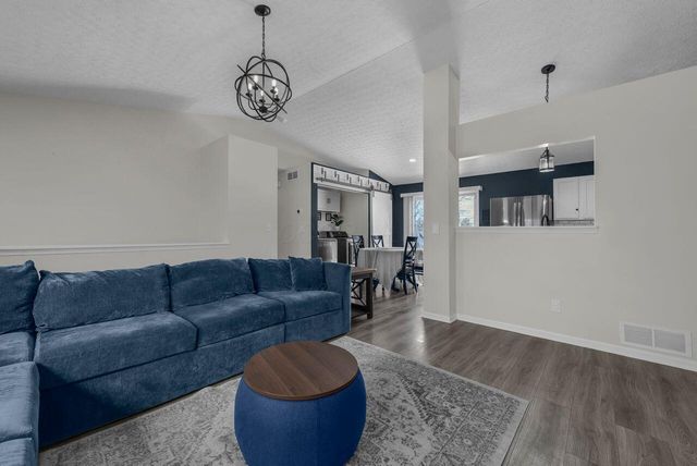 2294 Glencroft Drive, Hilliard, OH 43026