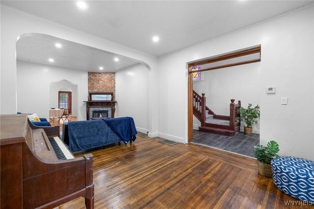 114 School Street, Buffalo, NY 14213