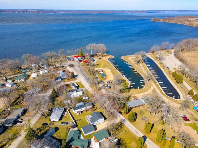 11611 N Charley Bluff Road, Milton, WI 53563