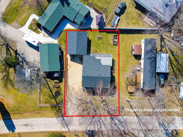 11611 N Charley Bluff Road, Milton, WI 53563