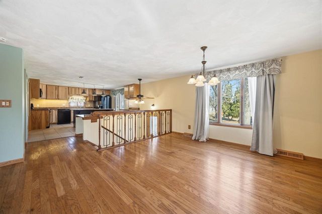 11611 N Charley Bluff Road, Milton, WI 53563