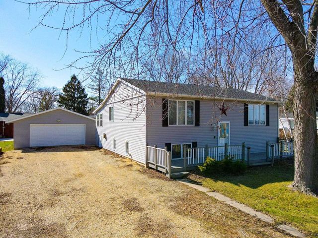 11611 N Charley Bluff Road, Milton, WI 53563