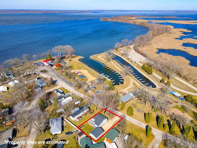 11611 N Charley Bluff Road, Milton, WI 53563