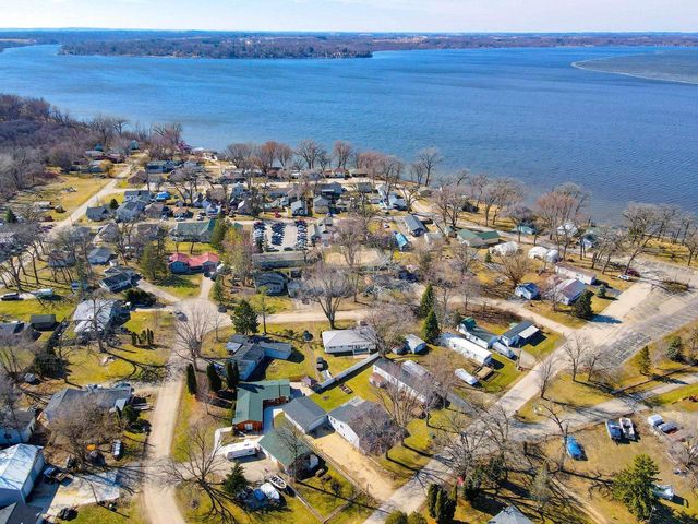 11611 N Charley Bluff Road, Milton, WI 53563