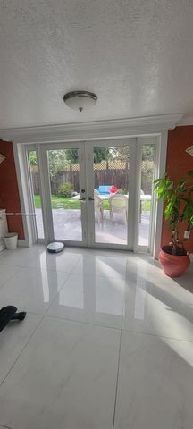 136 SE 2nd Ct, Dania Beach, FL 33004