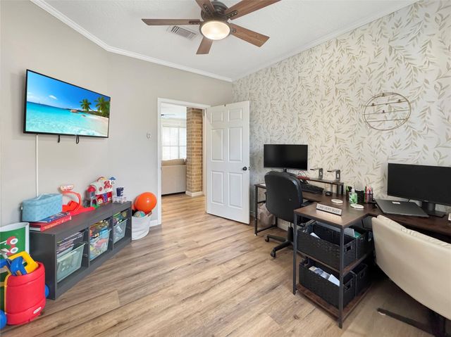 614 Mistycreek Drive, Richmond, TX 77406
