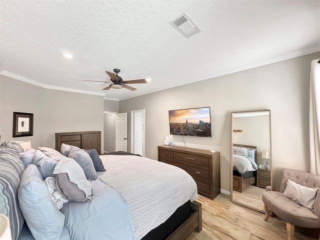 614 Mistycreek Drive, Richmond, TX 77406