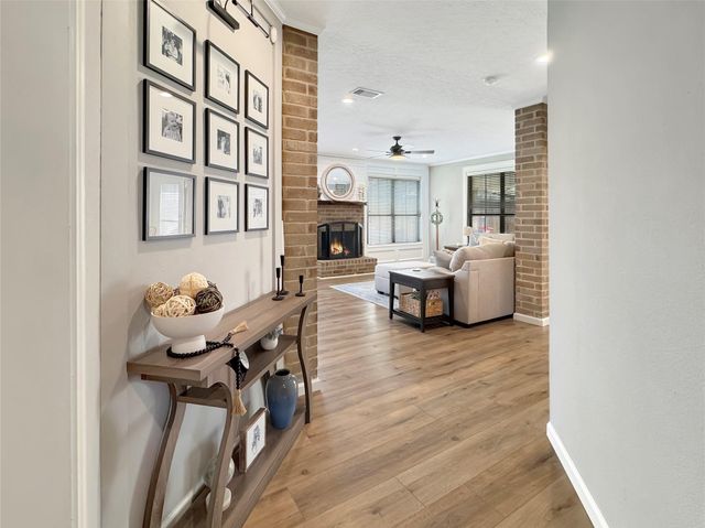 614 Mistycreek Drive, Richmond, TX 77406
