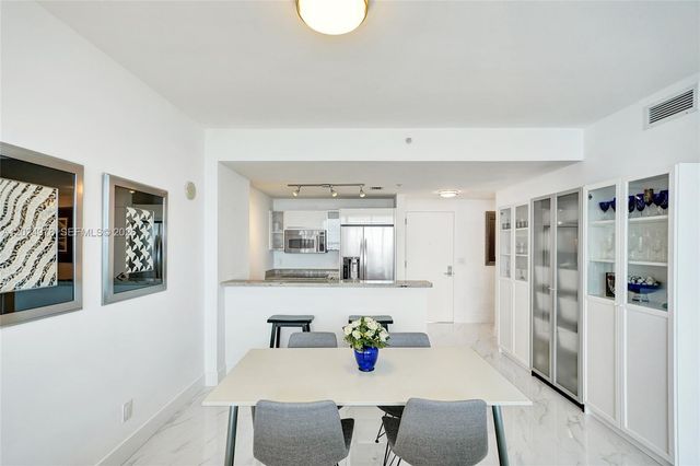 601 NE 36th St 1508, Miami, FL 33137