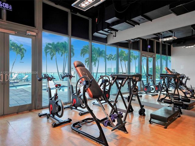 601 NE 36th St 1508, Miami, FL 33137