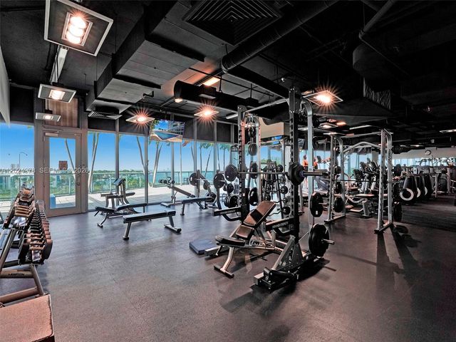 601 NE 36th St 1508, Miami, FL 33137