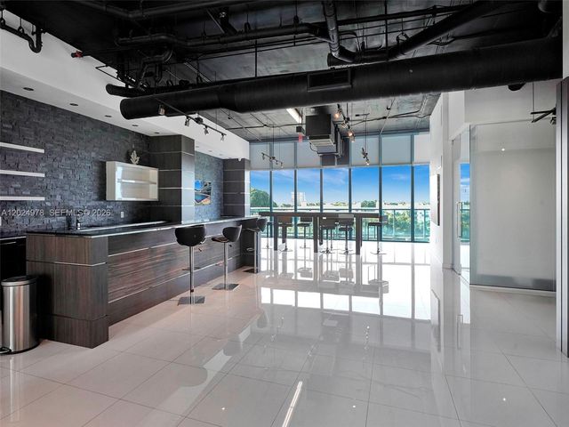 601 NE 36th St 1508, Miami, FL 33137