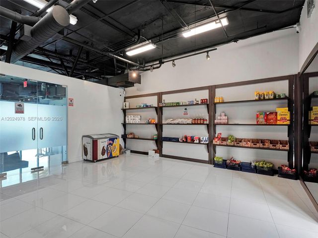601 NE 36th St 1508, Miami, FL 33137