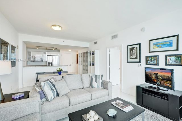 601 NE 36th St 1508, Miami, FL 33137