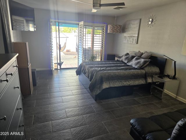 5244 E HANNIBAL Street E, Mesa, AZ 85205