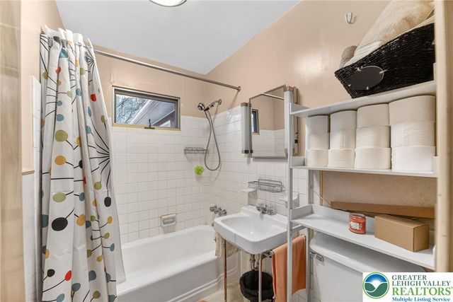 456 Mountain Road, Tunkhannock Twp, PA 18210