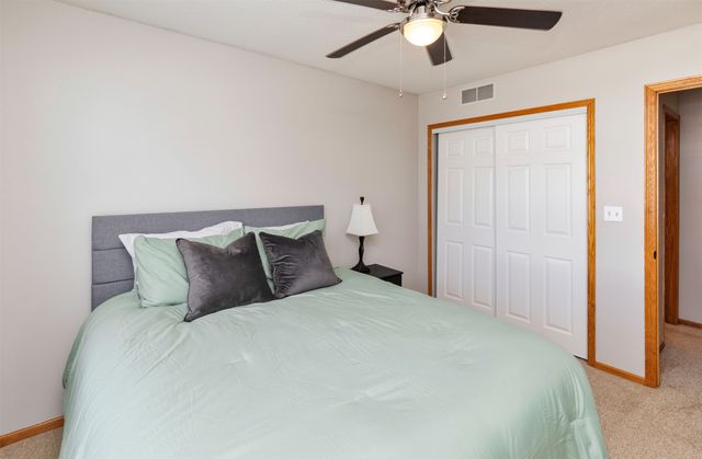4425 Mills Civic Parkway 903, West Des Moines, IA 50265