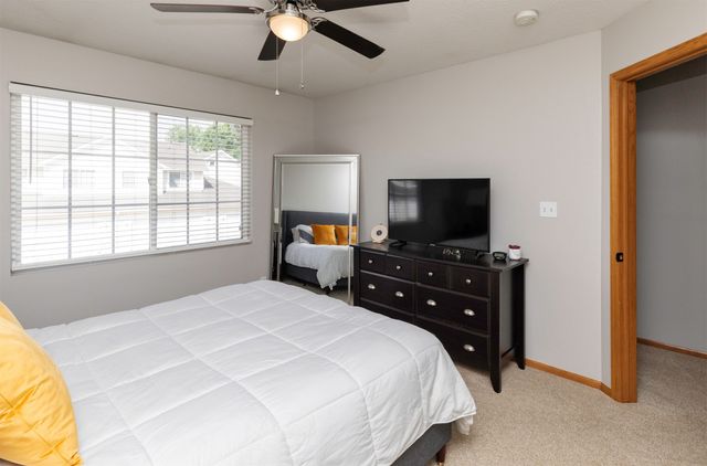 4425 Mills Civic Parkway 903, West Des Moines, IA 50265