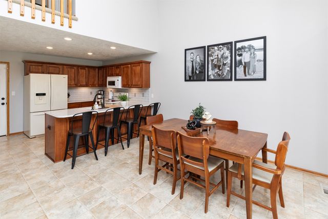 4425 Mills Civic Parkway 903, West Des Moines, IA 50265