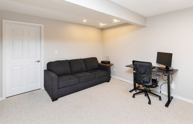 4425 Mills Civic Parkway 903, West Des Moines, IA 50265