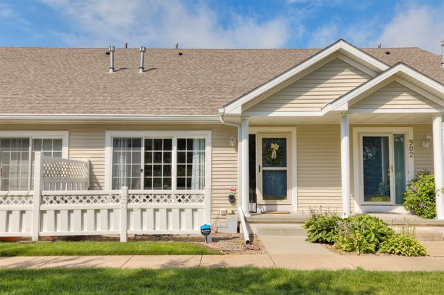 4425 Mills Civic Parkway 903, West Des Moines, IA 50265
