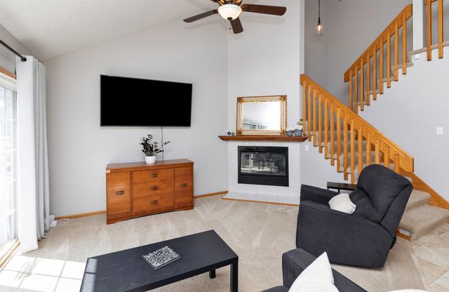 4425 Mills Civic Parkway 903, West Des Moines, IA 50265