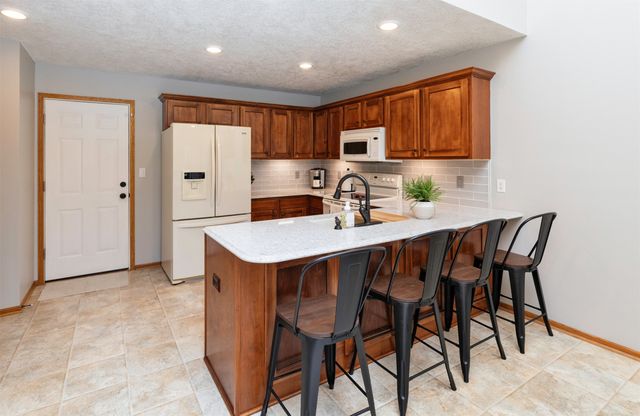 4425 Mills Civic Parkway 903, West Des Moines, IA 50265