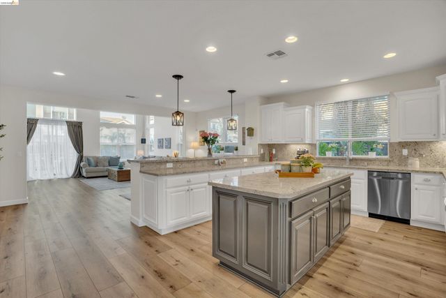 6144 Seneca Cir, Discovery Bay, CA 94505