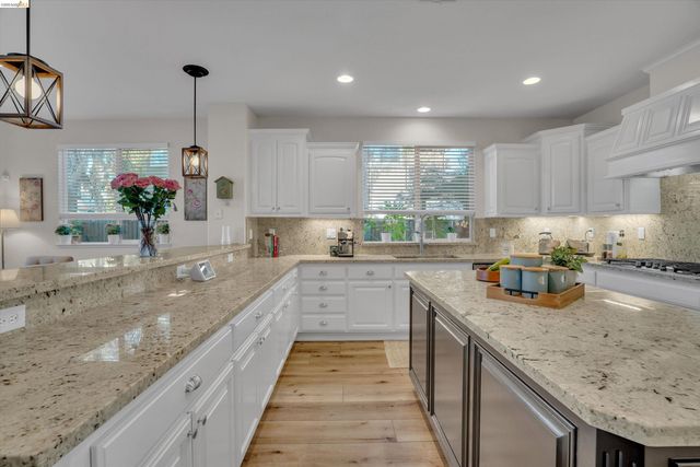 6144 Seneca Cir, Discovery Bay, CA 94505