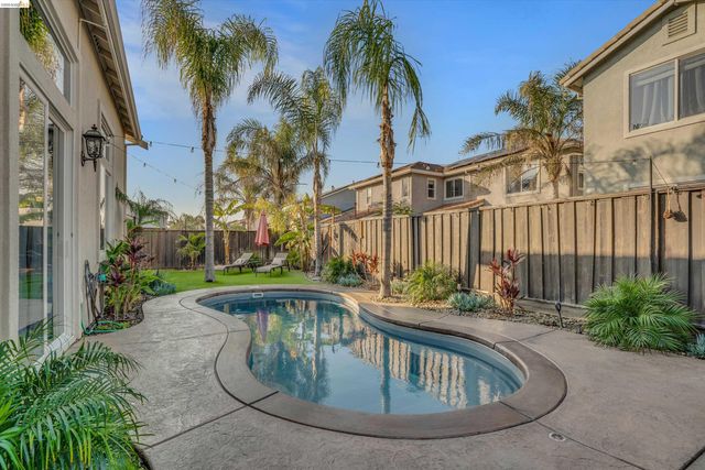 6144 Seneca Cir, Discovery Bay, CA 94505