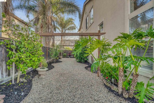 6144 Seneca Cir, Discovery Bay, CA 94505